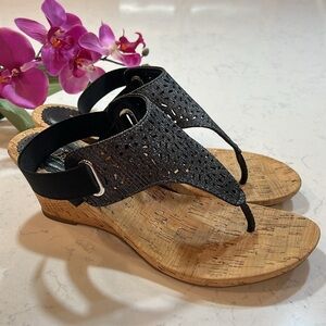 G.H. Bass & Co. women’s cork wedge, thong sandals with elastic strap size 8.